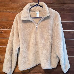 Sherpa pullover by H&M